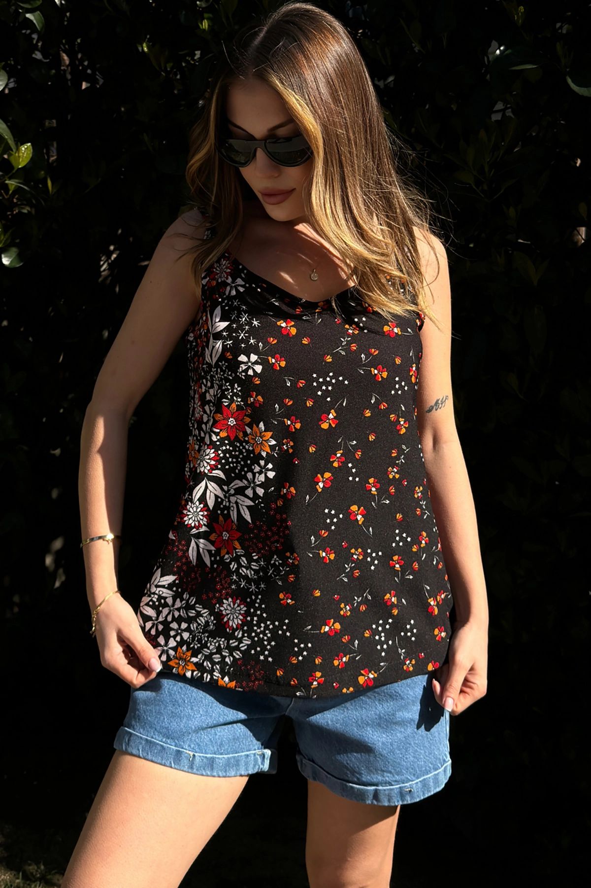 https://customers.birissine.com/public/uploads/product_gallery/700-3407_BH86 (1).jpg